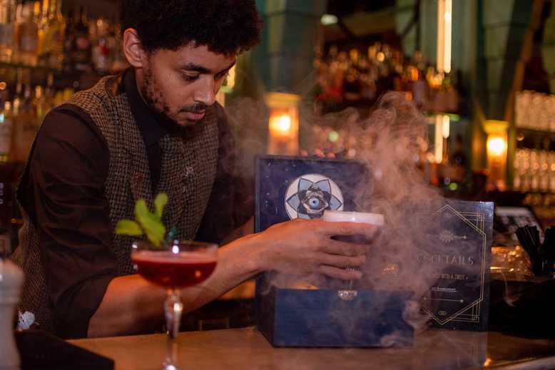 cocktail drinken bij hotel new york