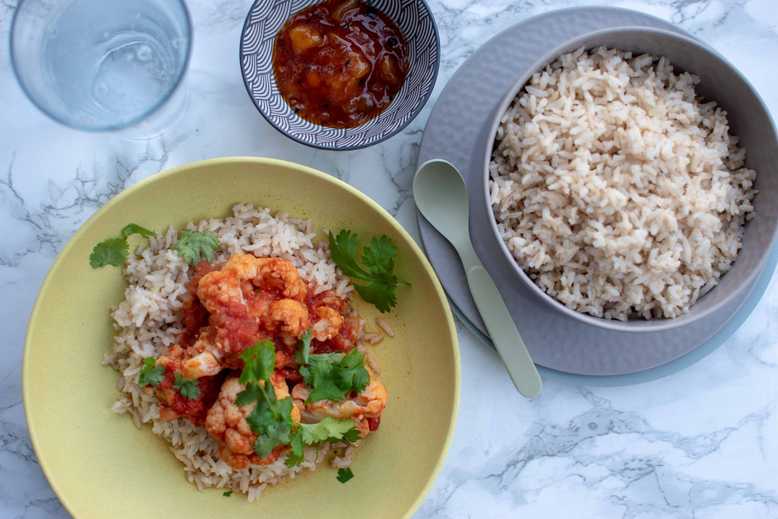 bloemkoolcurry met paneer (indiase kaas)