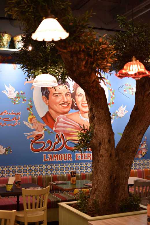 Het interieur bij Comptoir Libanais