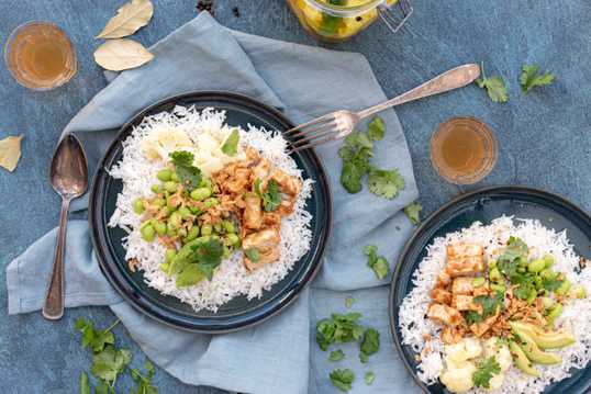 Rijst bowl met tofu teriyaki Rijst bowl met tofu teriyaki