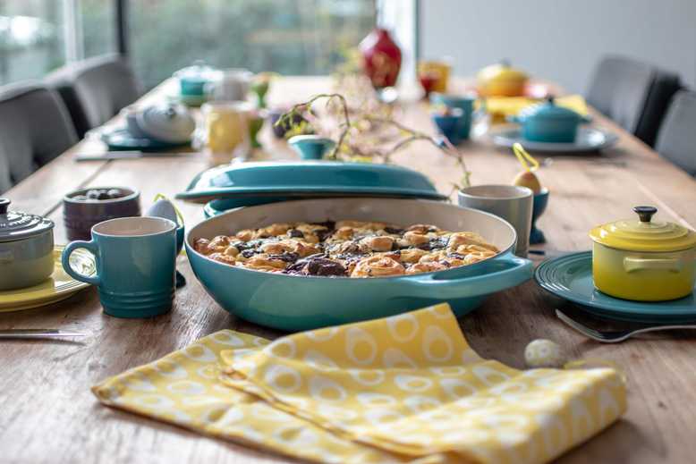 paasbroodjes met advocaat en paaseieren | recept