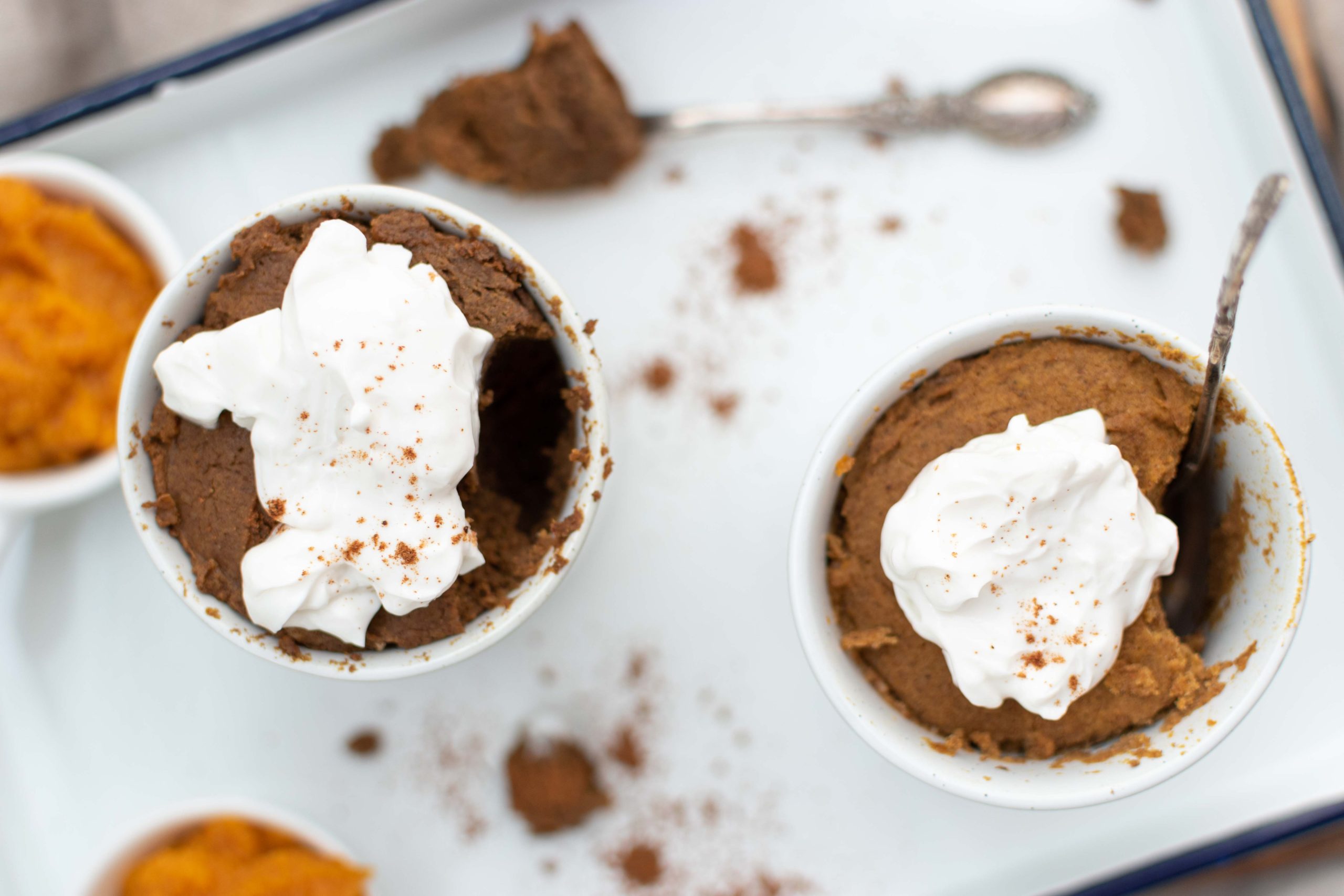 pumpkin spice mug cake (vegan) eiwitrijk ontbijt