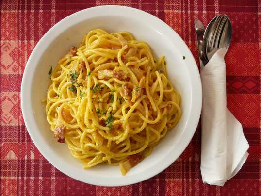 De bijzonderste gerechten op reis: perfecte carbonara in Italië